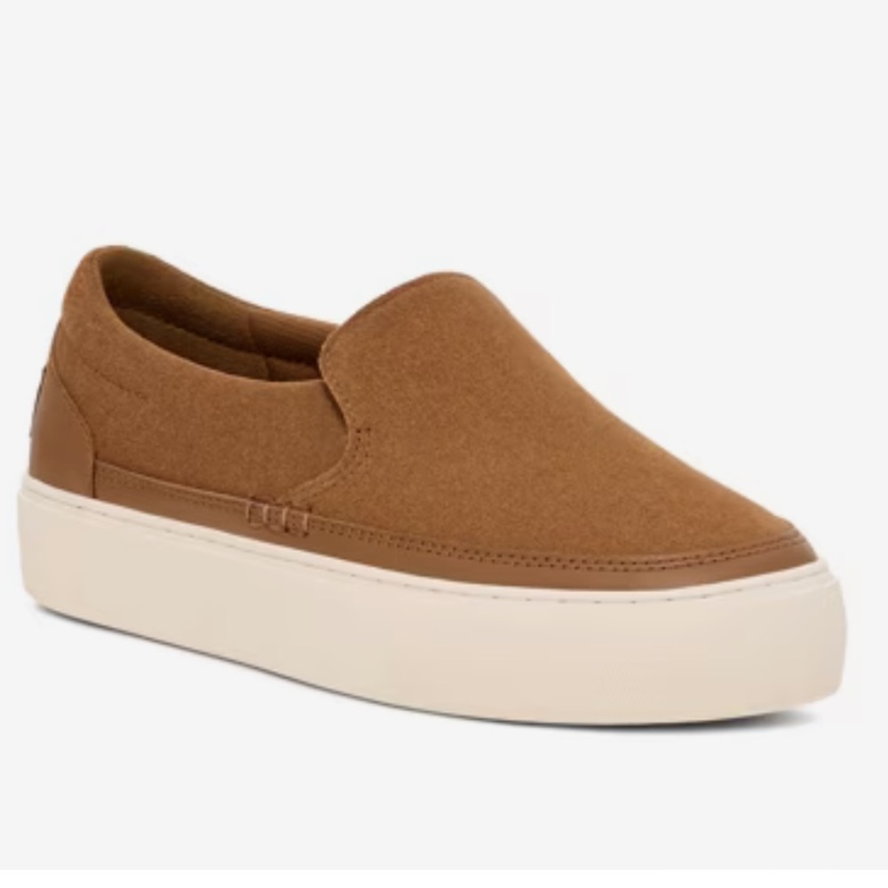 UGG Women’s Zilo Slip-On Sneaker in Chestnut, Size 10 EUC